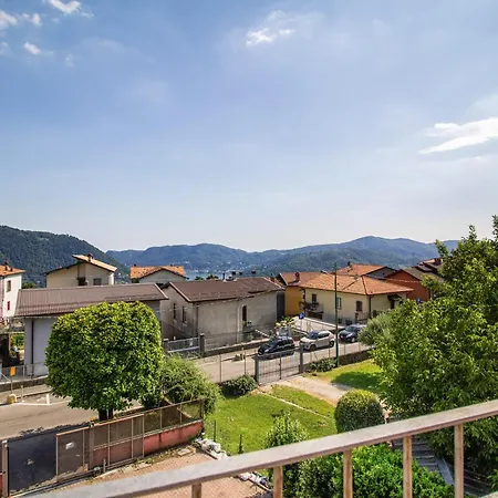 Din Don House * Cernobbio